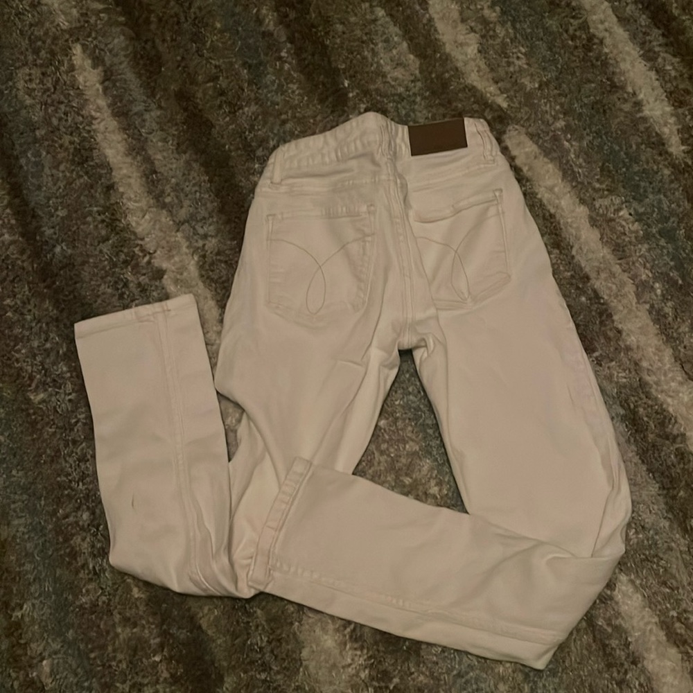 Ultimate skinny white jeans.